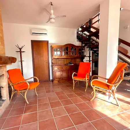 Cassia, Villa