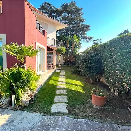 Villa Cassia, *